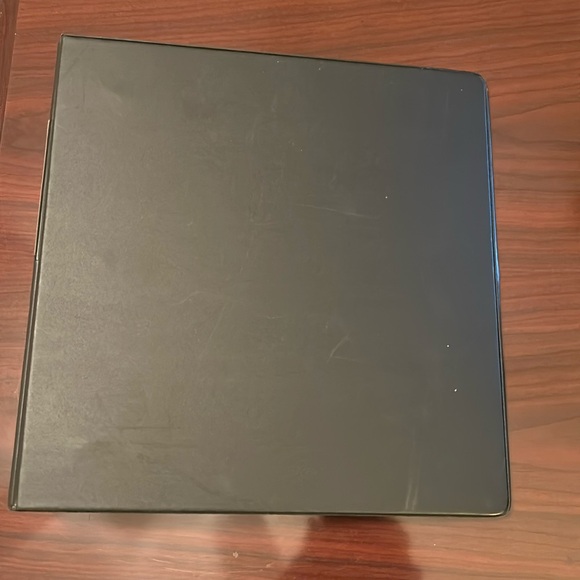 Binders for organizing - Picture 1 of 5